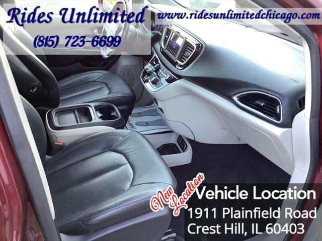 Photo of 2020 Velvet Red Pearlcoat Chrysler Pacifica