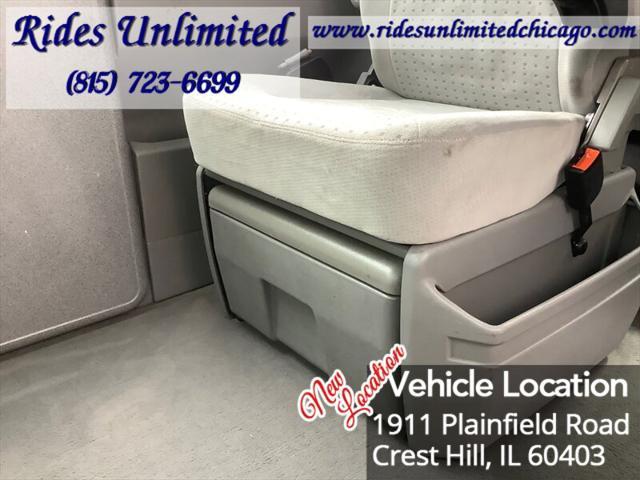 Photo of 2002 Reflex Silver Volkswagen Eurovan