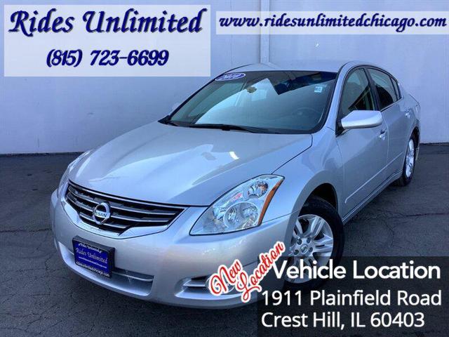 Photo of 2010 Radiant Silver Metallic Nissan Altima
