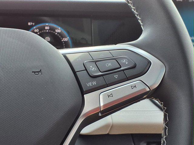 Photo of 2025 Pure White Volkswagen Tiguan