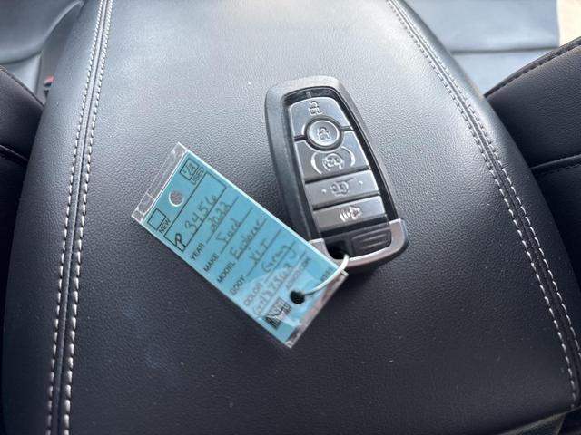 Photo of 2022 Carbonized Gray Metallic Ford Explorer