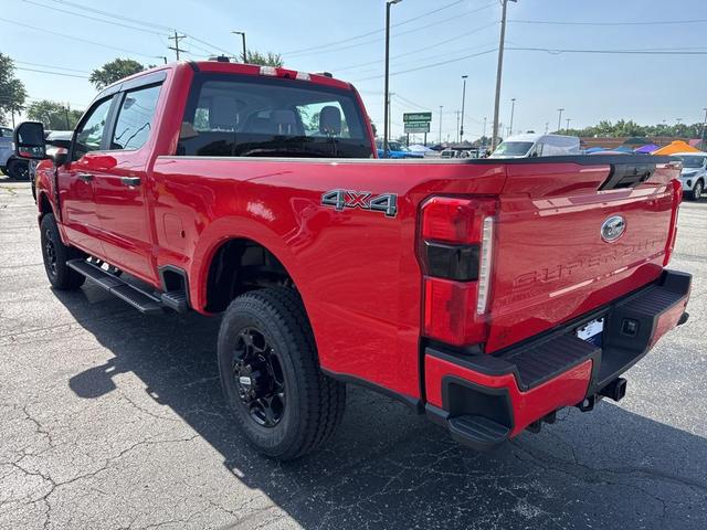 Photo of 2025 Race Red Ford F-350
