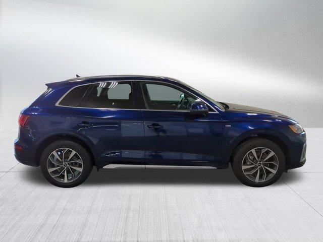 Photo of 2023 Navarra Blue Metallic Audi Q5