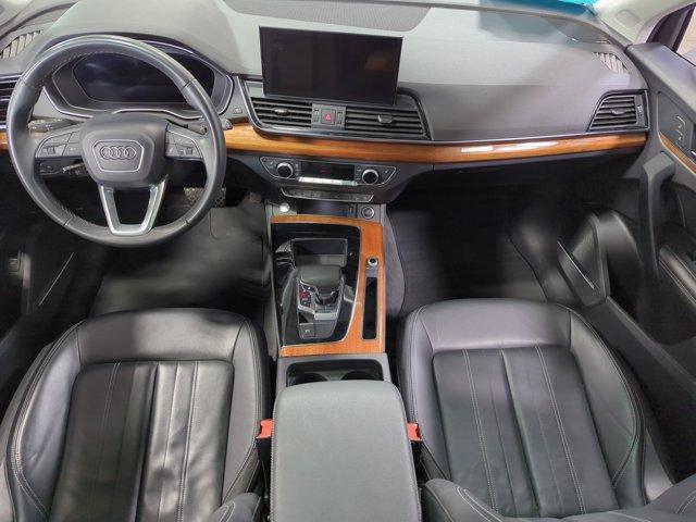 Photo of 2023 Navarra Blue Metallic Audi Q5