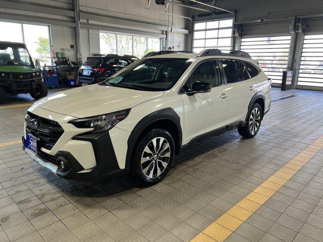 Photo of 2023 Crystal White Pearl Subaru Outback