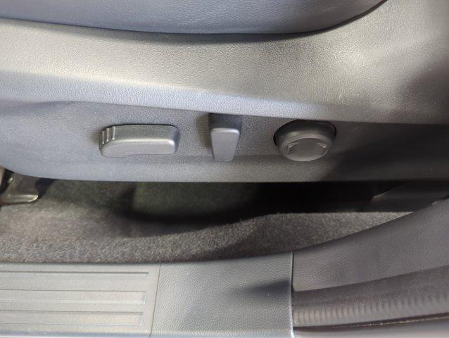 Photo of 2023 Crystal White Pearl Subaru Forester