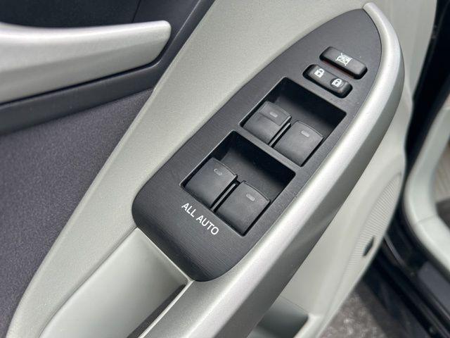 Photo of 2010 Black Toyota Prius