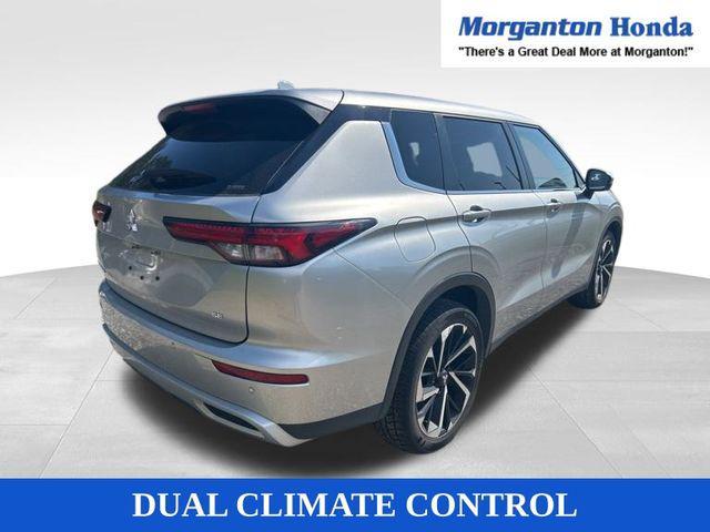 Photo of 2024 Alloy Silver Metallic Mitsubishi Outlander