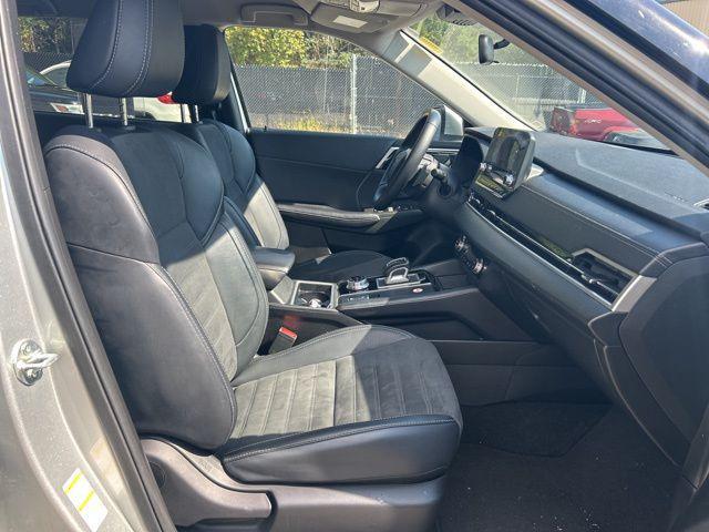 Photo of 2024 Alloy Silver Metallic Mitsubishi Outlander