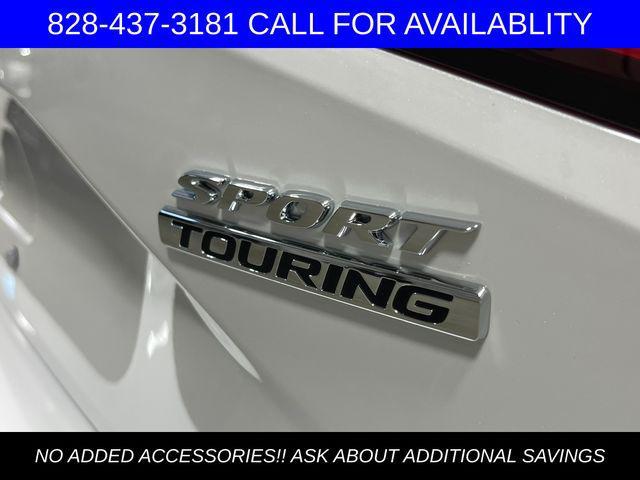 Photo of 2025 Platinum White Honda Civic Hybrid