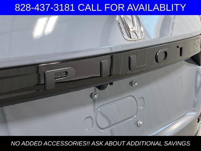 Photo of 2025 Gray Honda Pilot