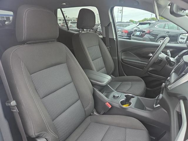 Photo of 2024 Summit White GMC Terrain
