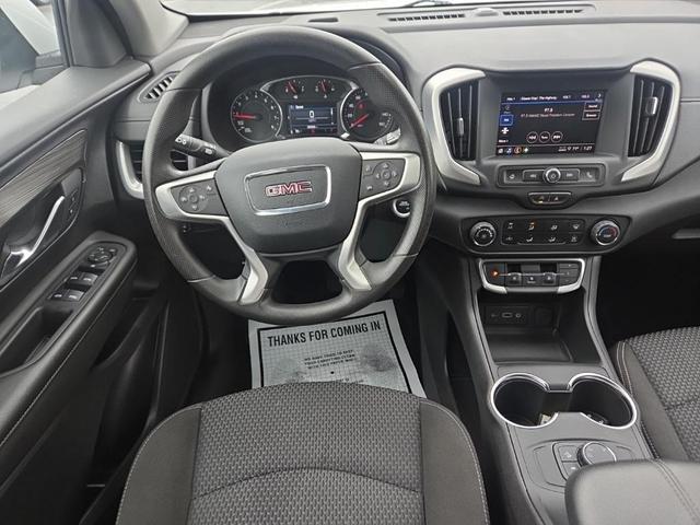 Photo of 2024 Summit White GMC Terrain