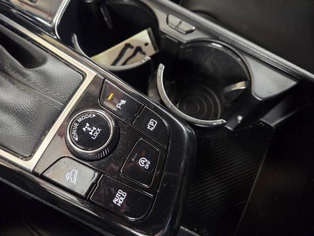 Photo of 2024 Sapphire Blue Kia Sportage