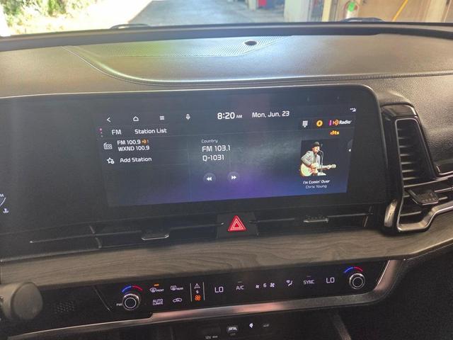 Photo of 2024 Sapphire Blue Kia Sportage