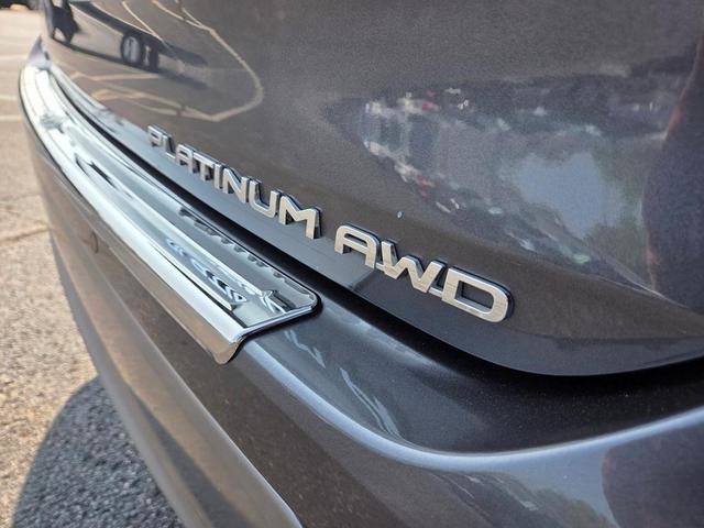 Photo of 2021 Gray Toyota Highlander