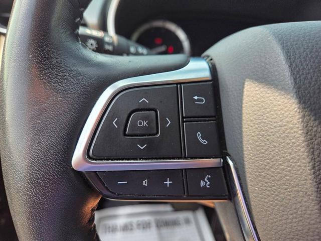 Photo of 2021 Gray Toyota Highlander