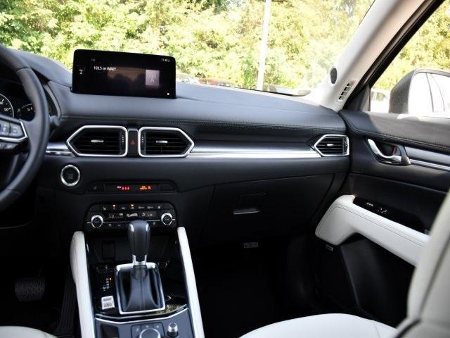 Photo of 2025 Rhodium White Metallic Mazda CX-5