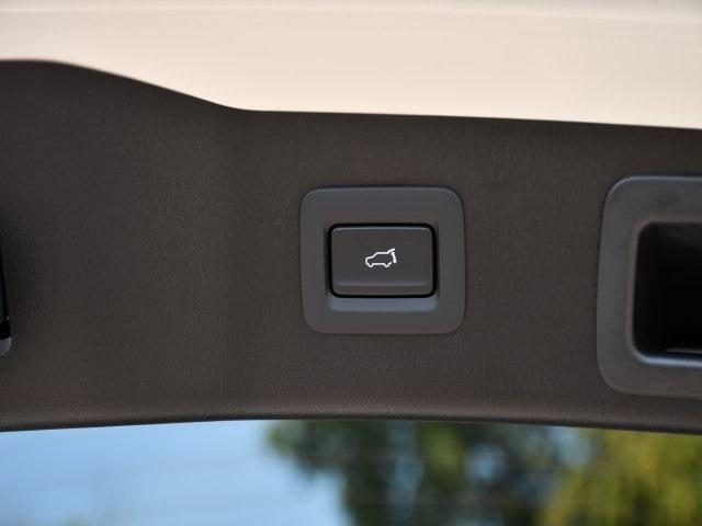 Photo of 2025 Rhodium White Metallic Mazda CX-5