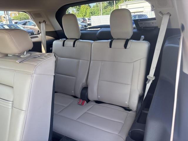 Photo of 2020 White Ford Explorer