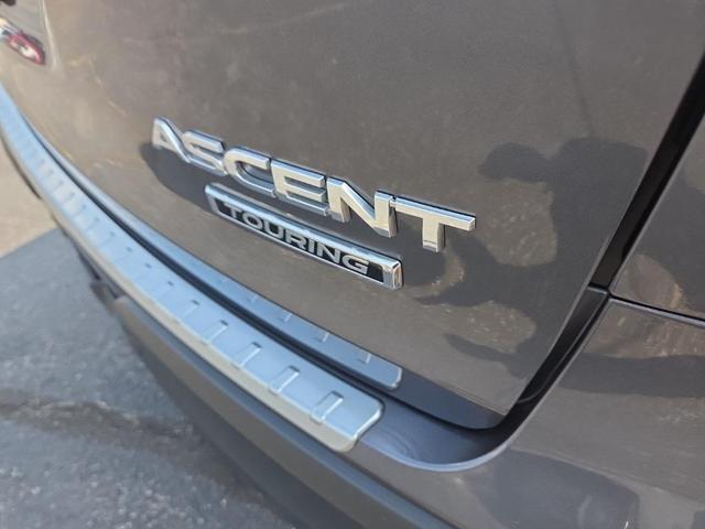 Photo of 2024 Magnetite Gray Metallic Subaru Ascent