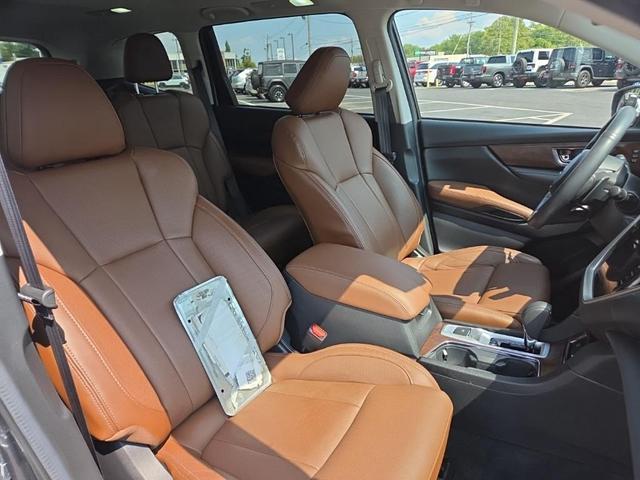 Photo of 2024 Magnetite Gray Metallic Subaru Ascent