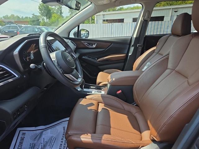 Photo of 2024 Magnetite Gray Metallic Subaru Ascent