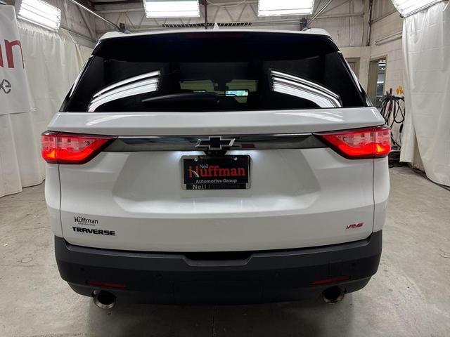 Photo of 2021 Summit White Chevrolet Traverse