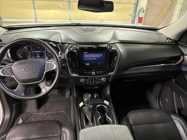Photo of 2021 Summit White Chevrolet Traverse