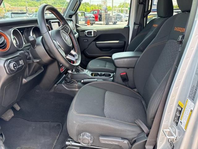 Photo of 2023 Silver Zynith Clearcoat Jeep Gladiator