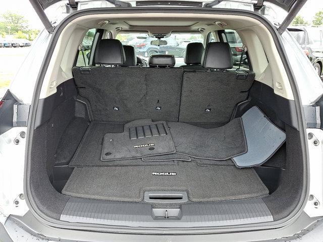 Photo of 2021 Brilliant Silver Metallic Nissan Rogue
