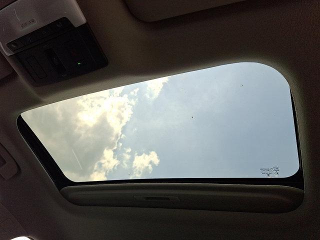 Photo of 2024 Aspen White Tricoat Nissan Sentra