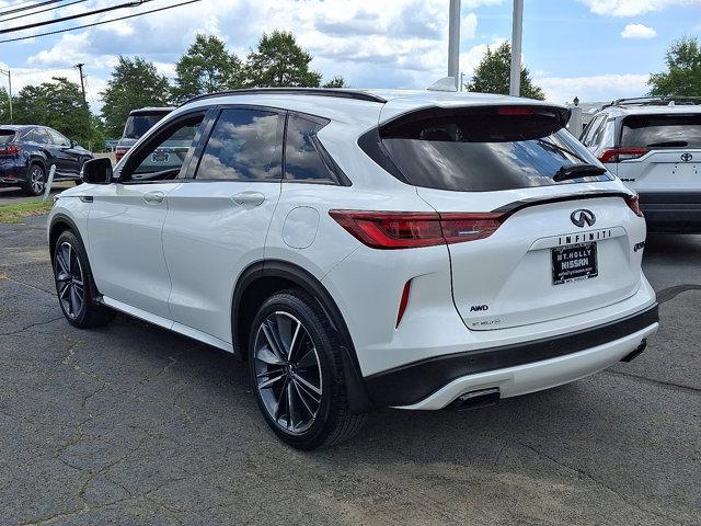 Photo of 2024 Radiant White INFINITI QX50