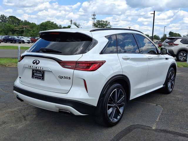 Photo of 2024 Radiant White INFINITI QX50