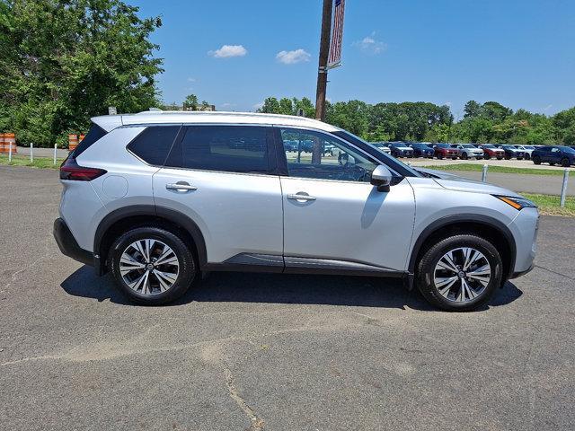 Photo of 2021 Brilliant Silver Metallic Nissan Rogue