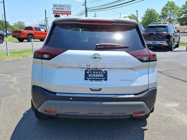 Photo of 2021 Brilliant Silver Metallic Nissan Rogue
