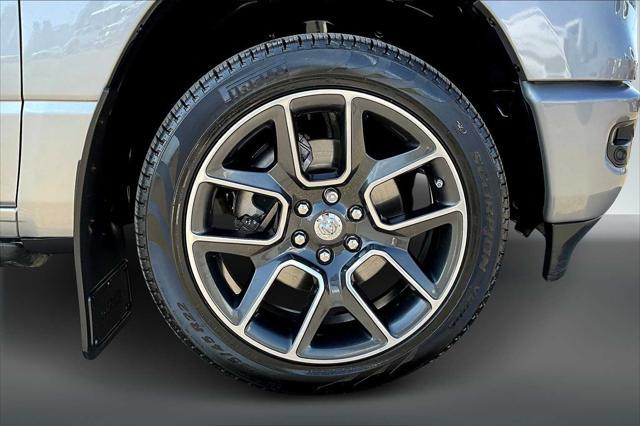 Photo of 2020 Billet Silver Metallic RAM 1500