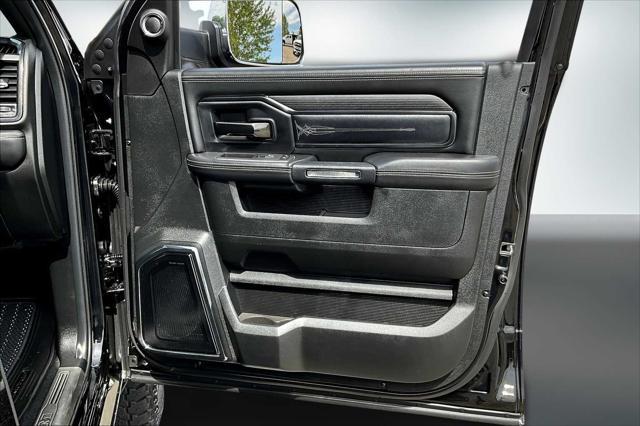 Photo of 2022 Diamond Black RAM 2500