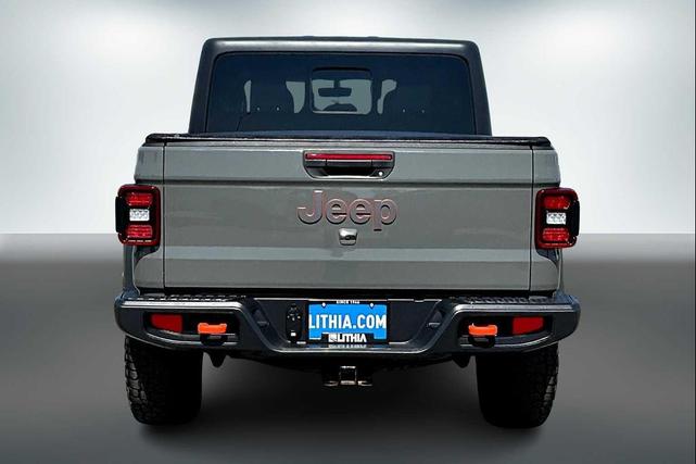 Photo of 2021 Gray Jeep Gladiator