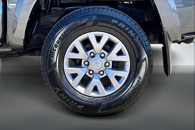 Photo of 2019 Magnetic Gray Metallic Toyota Tacoma