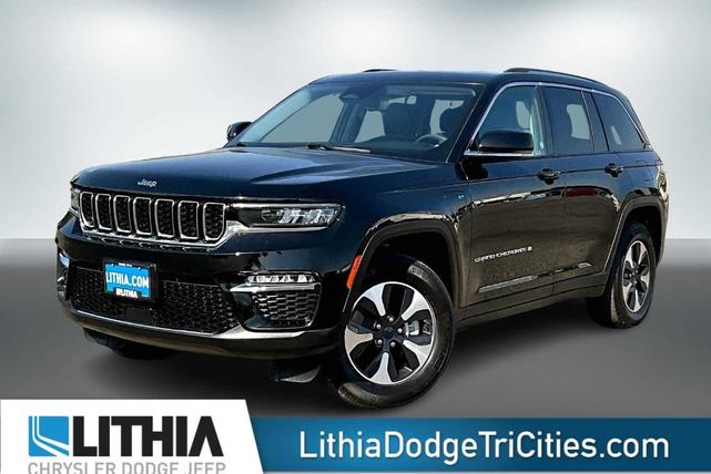 Photo of 2023 Diamond Black Jeep Grand Cherokee 4xe