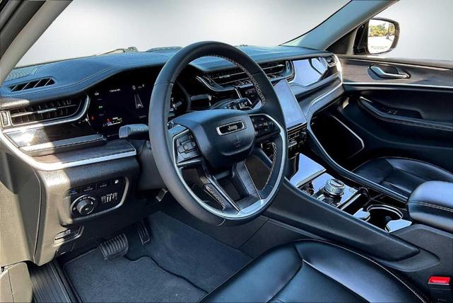 Photo of 2023 Diamond Black Jeep Grand Cherokee 4xe