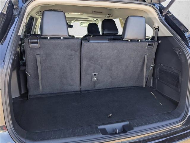 Photo of 2024 Midnight Black Metallic Toyota Highlander
