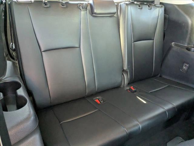 Photo of 2024 Midnight Black Metallic Toyota Highlander