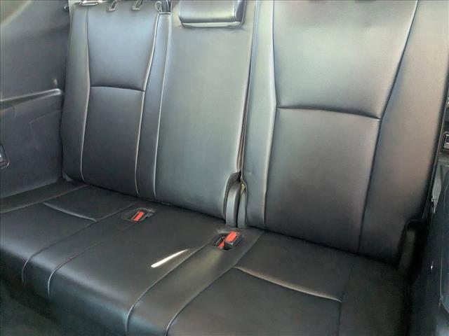 Photo of 2024 Midnight Black Metallic Toyota Highlander