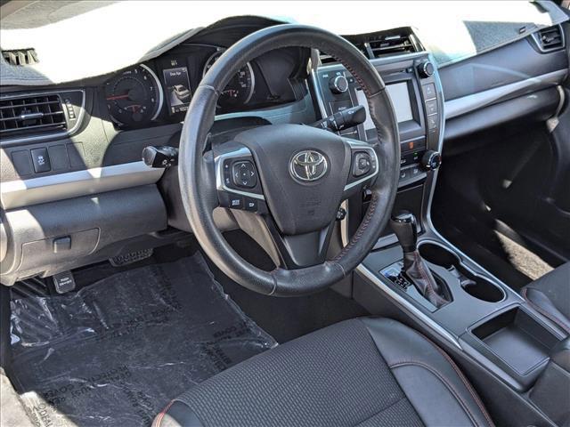 Photo of 2016 Creme Brulee Mica Toyota Camry