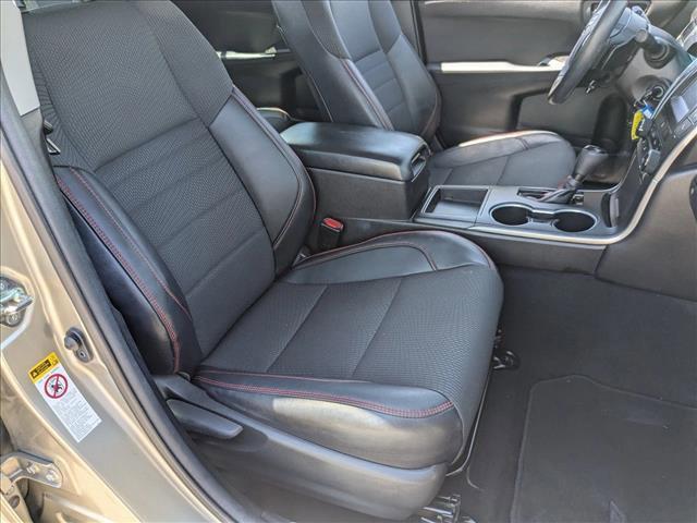Photo of 2016 Creme Brulee Mica Toyota Camry