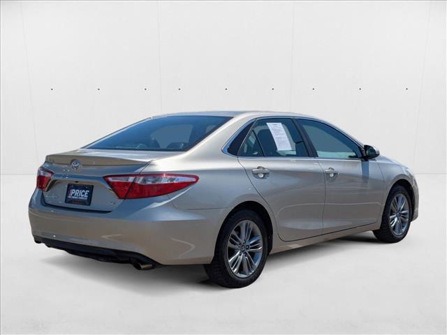 Photo of 2016 Creme Brulee Mica Toyota Camry