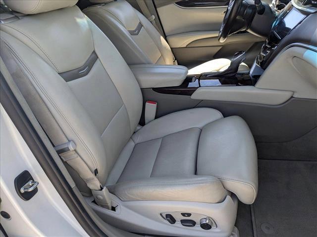 Photo of 2016 Crystal White Tricoat Cadillac XTS