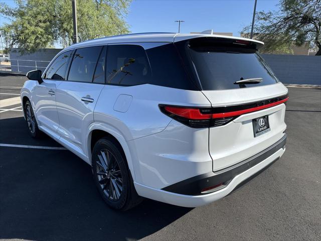 Photo of 2025 Wind Chill Pearl Lexus TX 350